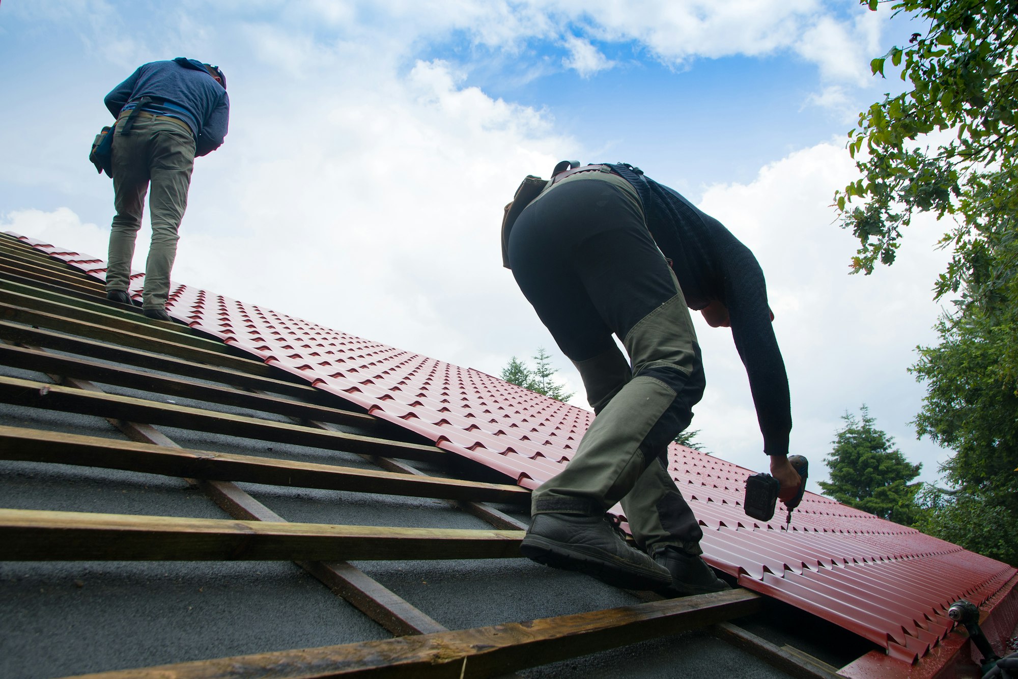 roofer working